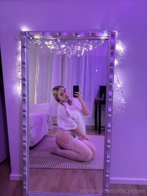 Stacyrosee Thumbnail Picture