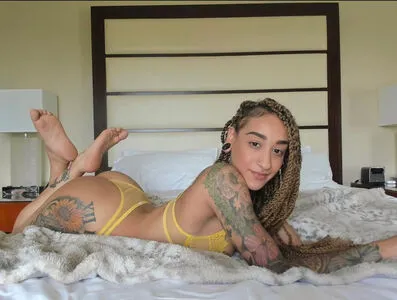 Starryari69 Thumbnail Picture