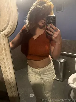 StefanieJoy Thumbnail Picture