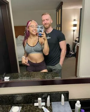 Stella Chung Thumbnail Picture