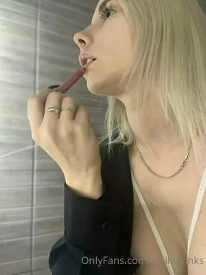 Stella Vinks OnlyFans Leaked Free Thumbnail Picture - #SM03JD8vSN