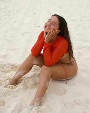 Stephania Ergemlidze Thumbnail Picture