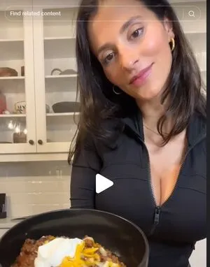 Stephanie Cooks Thumbnail Picture