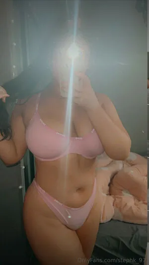 Stephk Thumbnail Picture