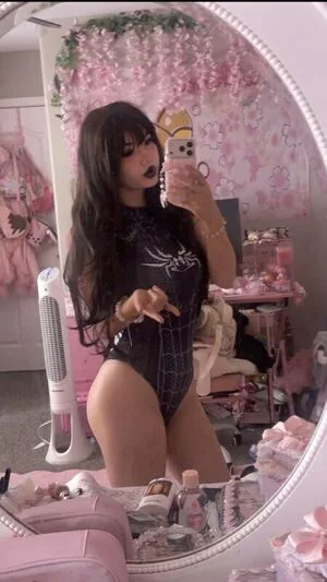 Strawbarizz Thumbnail Picture