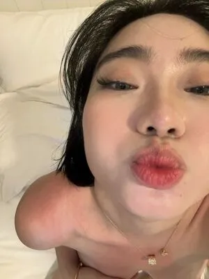 Strawbeary Th OnlyFans Leaked Free Thumbnail Picture - #u14ObFddOb