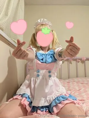Strawberripoison OnlyFans Leaked Free Thumbnail Picture - #l70aAbEtlZ