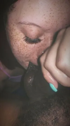 Strawberryshel Thumbnail Picture
