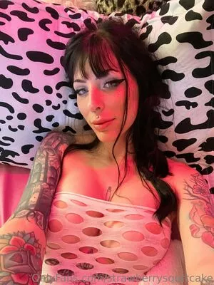 Strawberrysquirtcake OnlyFans Leaked Free Thumbnail Picture - #F2jabs4lHT