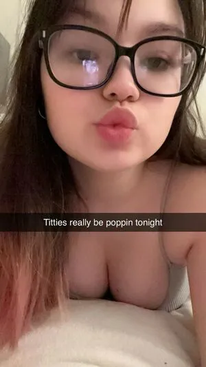Strawbre OnlyFans Leaked Free Thumbnail Picture - #US4haTPO1z