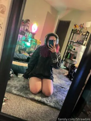 Strawbre OnlyFans Leaked Free Thumbnail Picture - #vRbusndNif