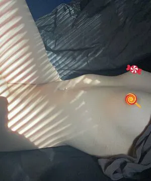Stupidwhit3girl Thumbnail Picture