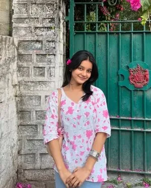 Subhashreesahu Thumbnail Picture
