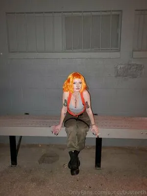 Succubusteeth Thumbnail Picture