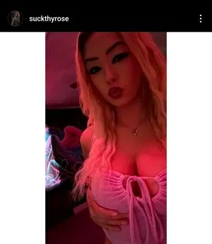 Suckthyrose OnlyFans Leaked Free Thumbnail Picture - #EM8dahieiz