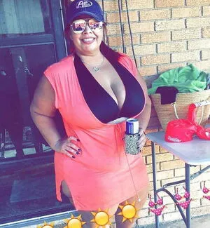 Sueann OnlyFans Leaked Free Thumbnail Picture - #Qe36NVLEsu
