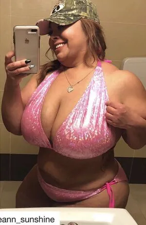 Sueann OnlyFans Leaked Free Thumbnail Picture - #pMsgIvMI1n