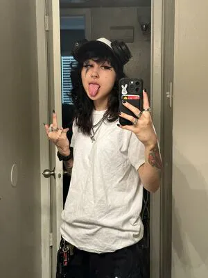 Suedmza OnlyFans Leaked Free Thumbnail Picture - #YoKXMmdpvb