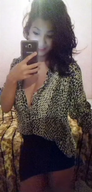 Suelen Abreu Thumbnail Picture
