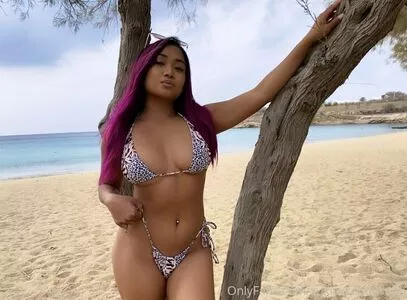 Sukisucchouse69 OnlyFans Leaked Free Thumbnail Picture - #IOp8Tyb092