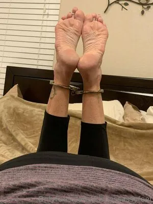 Susanssassyfeet Thumbnail Picture