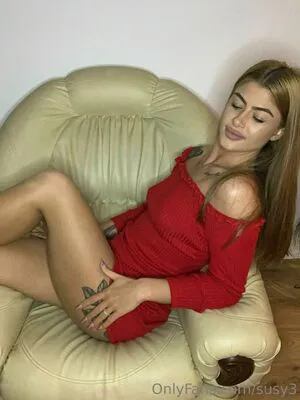 Susy3 Thumbnail Picture