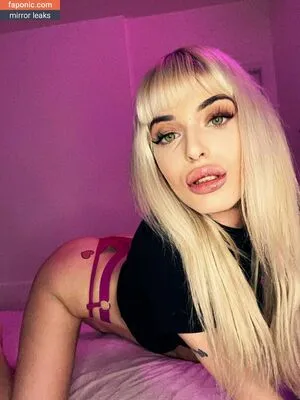 Susybad1999 Thumbnail Picture
