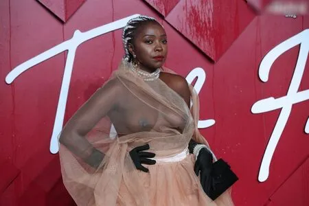 Suzan Mutesi Thumbnail Picture