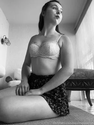 Swallowpeaches OnlyFans Leaked Free Thumbnail Picture - #Co1TfcML40