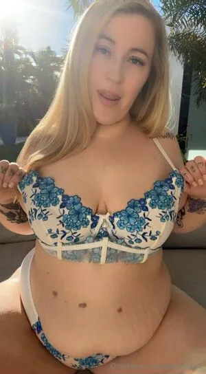 Swaybaee OnlyFans Leaked Free Thumbnail Picture - #4zHw4Jus1F