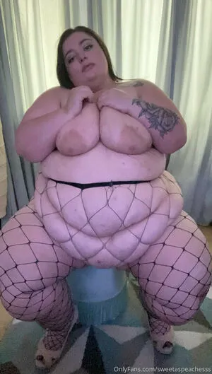 Sweetaspeachesss Thumbnail Picture