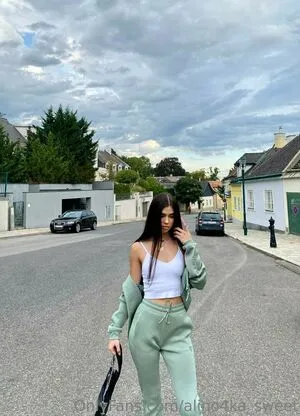 Sweetbabyellie Thumbnail Picture