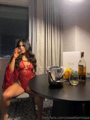 Sweetkarmaaa Thumbnail Picture