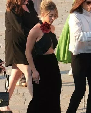 Sydney Sweeney OnlyFans Leaked Free Thumbnail Picture - #pfFCfeASn6
