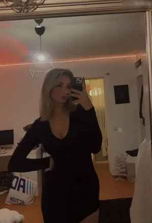 Tabea Querida Thumbnail Picture