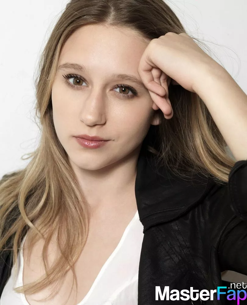 Taissa Farmiga Nude Onlyfans Leak Picture 8kxlq4kh5w