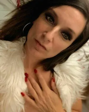 Tamara Carter Thumbnail Picture