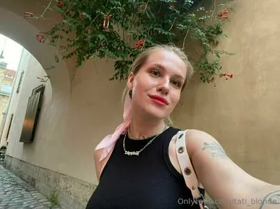 Tati Blonde Thumbnail Picture