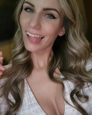 Tattooedgamergirl Thumbnail Picture