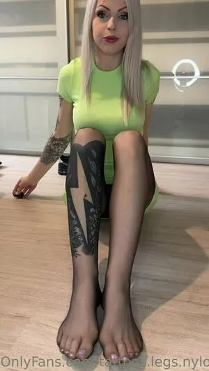 Tattoos Legs Nylons OnlyFans Leaked Free Thumbnail Picture - #ilOGuTltUS