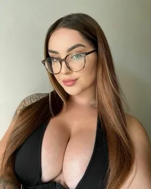 Tay Jean Thumbnail Picture