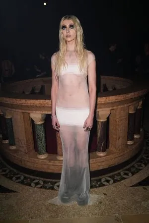 Taylor Momsen OnlyFans Leaked Free Thumbnail Picture - #KXSWKDJb21