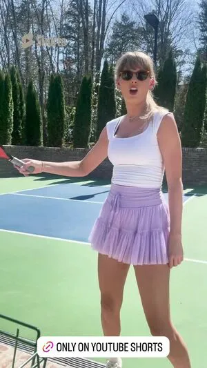Taylor Swift OnlyFans Leaked Free Thumbnail Picture - #2d8ZzocAtY