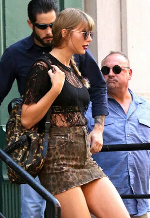 Taylor Swift OnlyFans Leaked Free Thumbnail Picture - #CXqimoQrdG