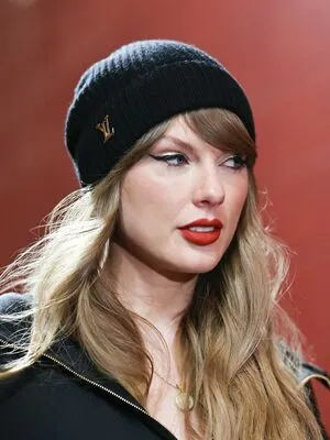 Taylor Swift OnlyFans Leaked Free Thumbnail Picture - #GbC486Z2sn