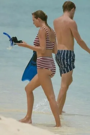 Taylor Swift OnlyFans Leaked Free Thumbnail Picture - #Jc451AaAMc