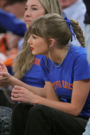 Taylor Swift OnlyFans Leaked Free Thumbnail Picture - #Z6XfXVdbbT