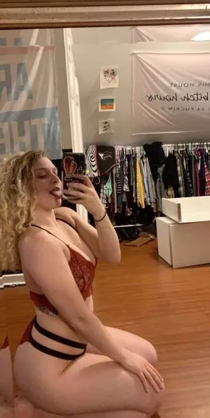 TaylorShines Thumbnail Picture