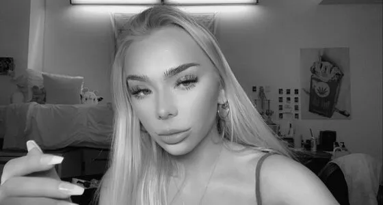Taylorxxxx Thumbnail Picture