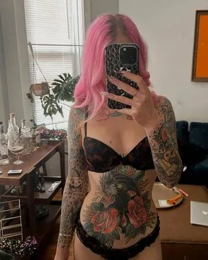 Taysux Thumbnail Picture